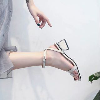 SANDAL QUAI TRONG
