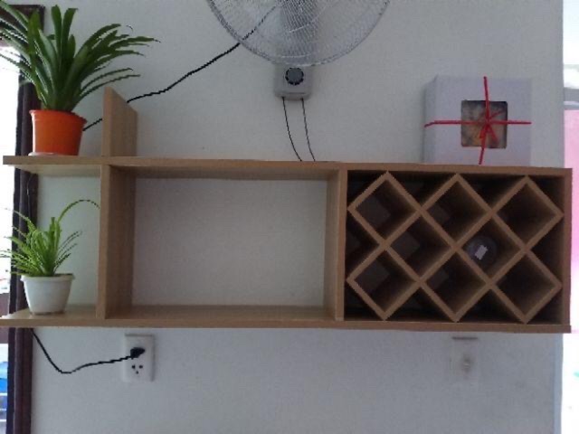 Kệ Rượu Trang Trí Treo Tường như hình 1m20cm