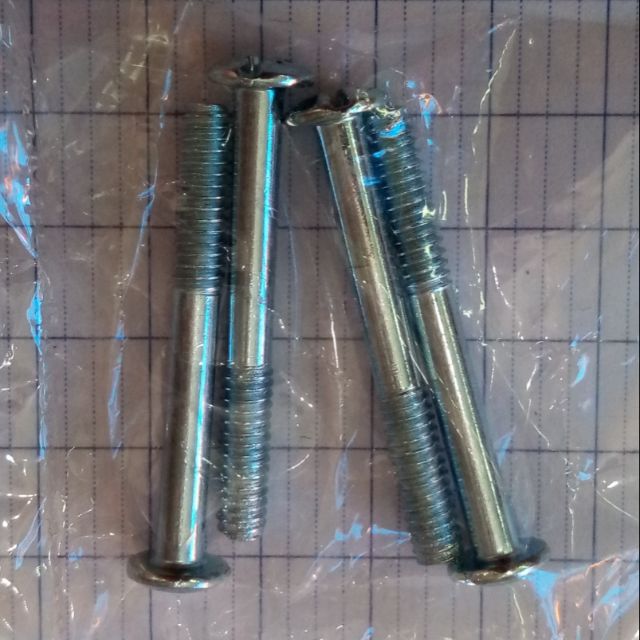 Ốc 4 con bắt đầu quạt
