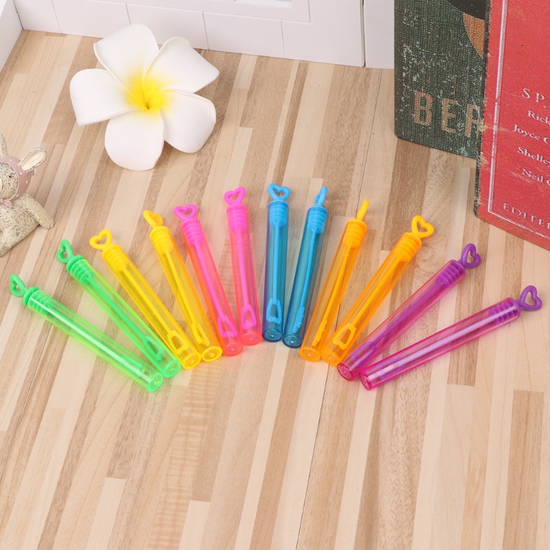 Bộ 12 Đồ Chơi Chai Thổi Bong Bóng Xà Phòng Hình Trái Tim Thích Hợp Cho Bé