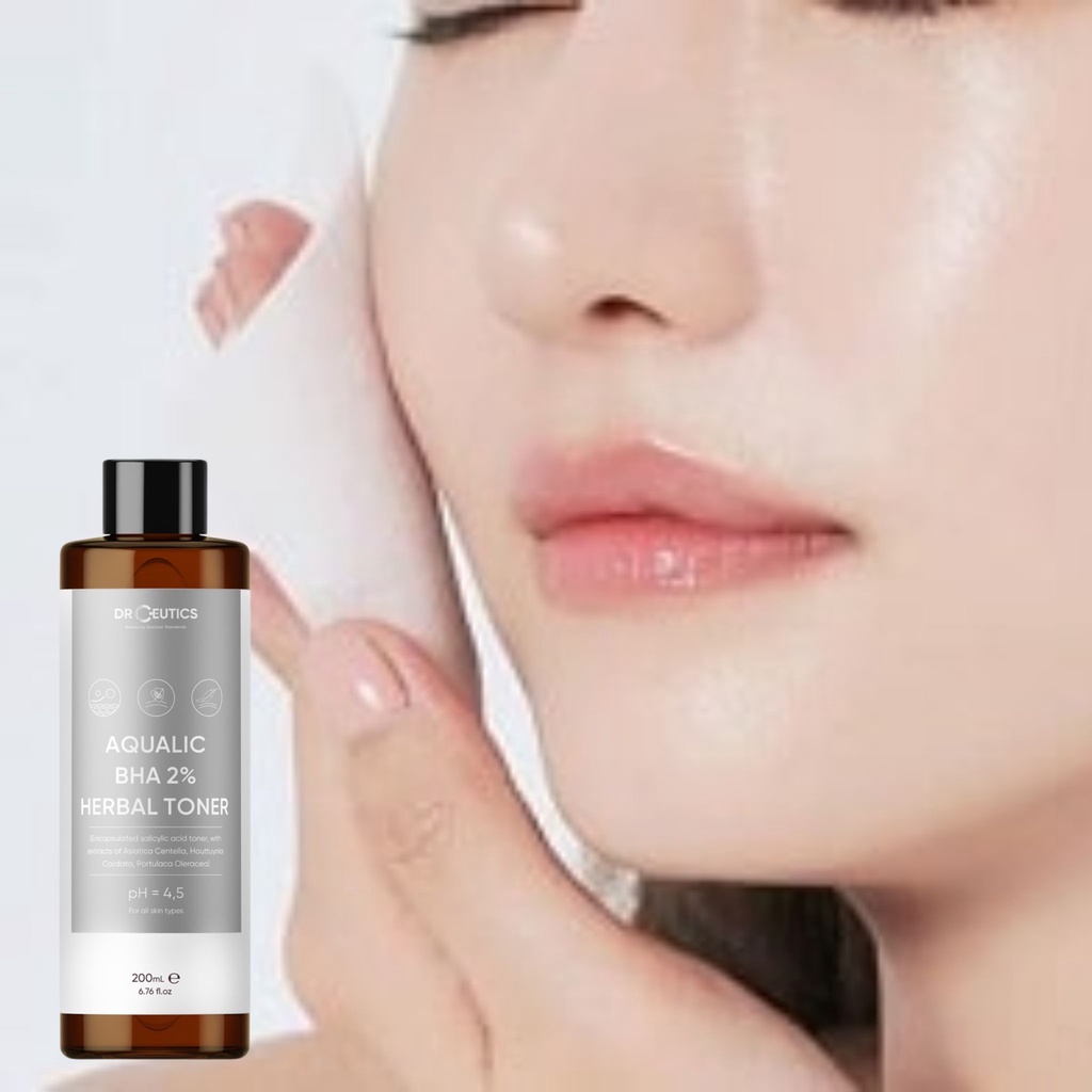 Dung Dịch Tẩy Tế Bào Chết Nền Nước DrCeutics Aqualic BHA 2% Toner 200ml
