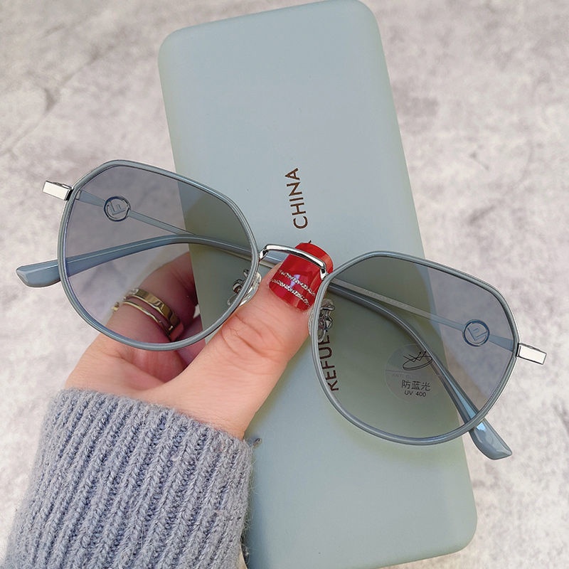Mắt Kính Chống Bức Xạ Tròng Đa Giác Thời Trang Cho Cả Nam Và Nữ