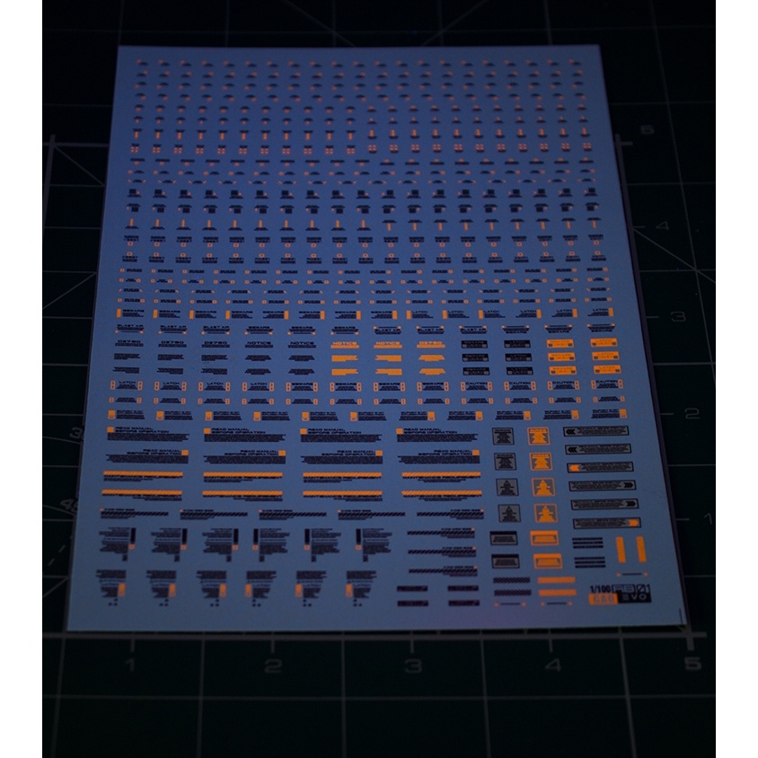 Miếng Dán Cảnh Báo Dạ Quang Dạng Trượt Nước Độc Đáo evo rb01