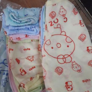 Quần chục cho bé từ sơ sinh đến 9kg ạ.