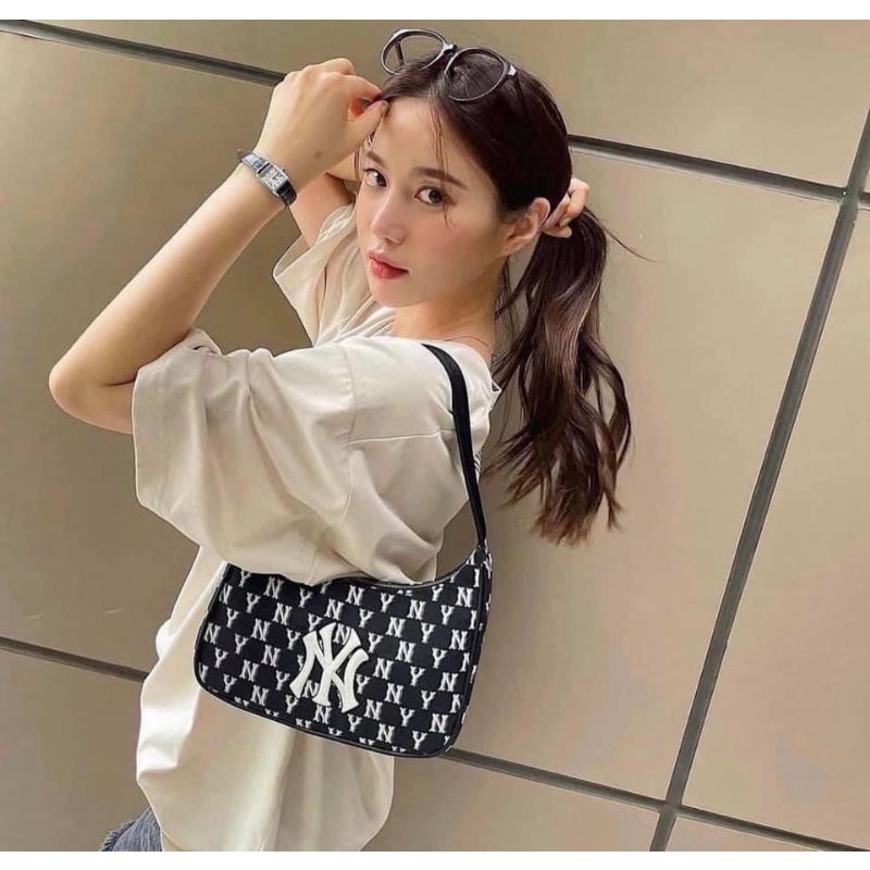 (Tqxk 1:1) Túi kẹp nách màu đen kẹp nách siêuuu hót màu đen dễ chịuuu Hàng Trung