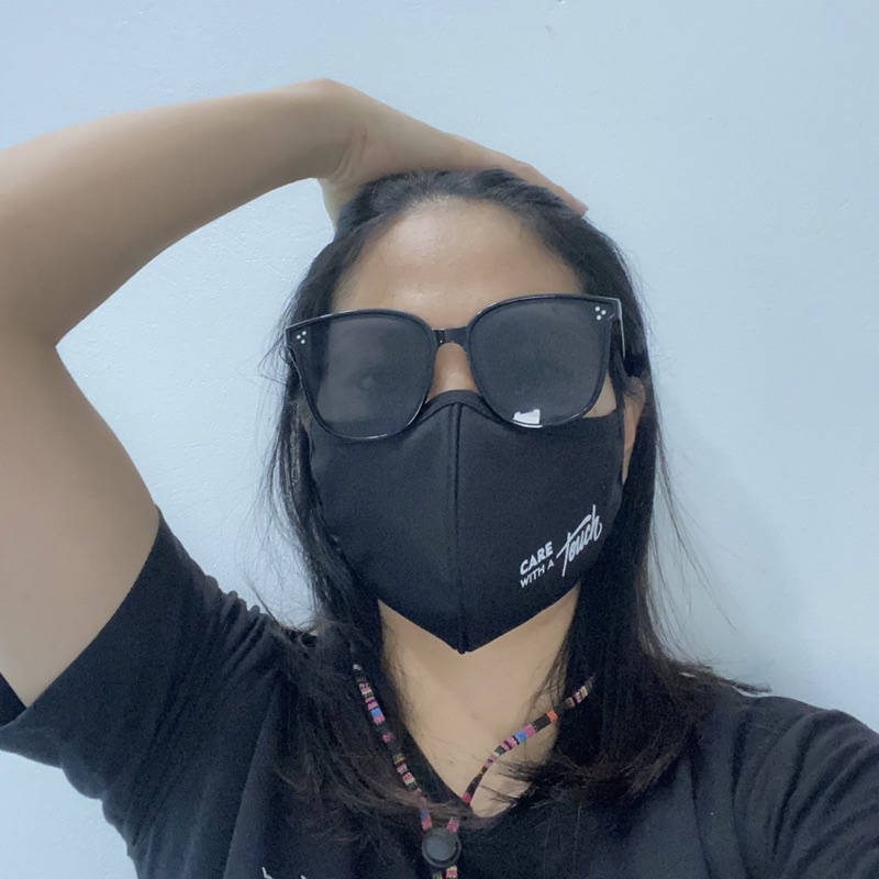 Khẩu trang vải 2 lớp màu đen kèm dây đeo