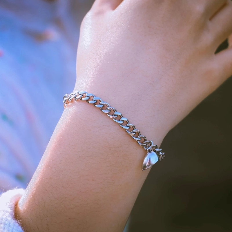 Set 2 vòng tay kim loại mặt hình trái tim cho cặp đôi