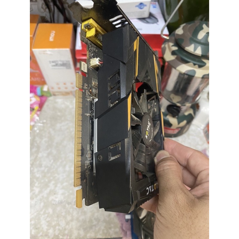 Zotac GT 730 2GB DDR5 cũ:  GeForce GT730 Memoria Video: 2Gb DDR5 MusRAM: 64Bit Cổng xuất hình: DVI + VGA + HDMI Hàng zin