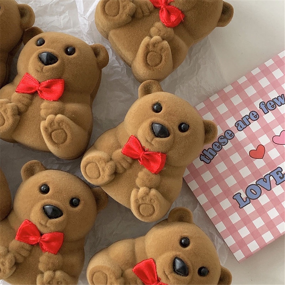 1 Hộp Nhung Đựng Trang Sức Hình Gấu Ôm Phong Cách Retro