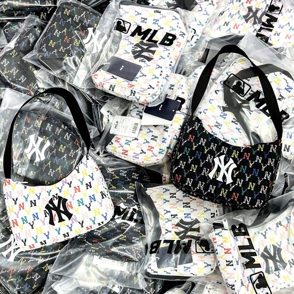 [FREESHIP] TÚI KẸP MLB MONOGRAM CHẤT VẢI POLYESTE HÀN QUỐC CAO CẤP, TÚI THỜI TRANG MÃ MLB2B80 MÀU ĐEN TRẮNG
