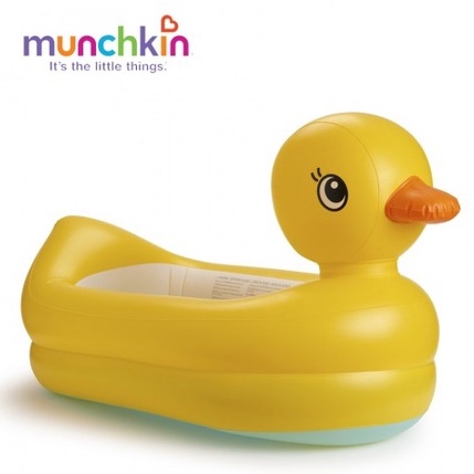 Chậu tắm phao vịt vàng Munchkin