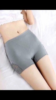 Combo áo thun + quần váy