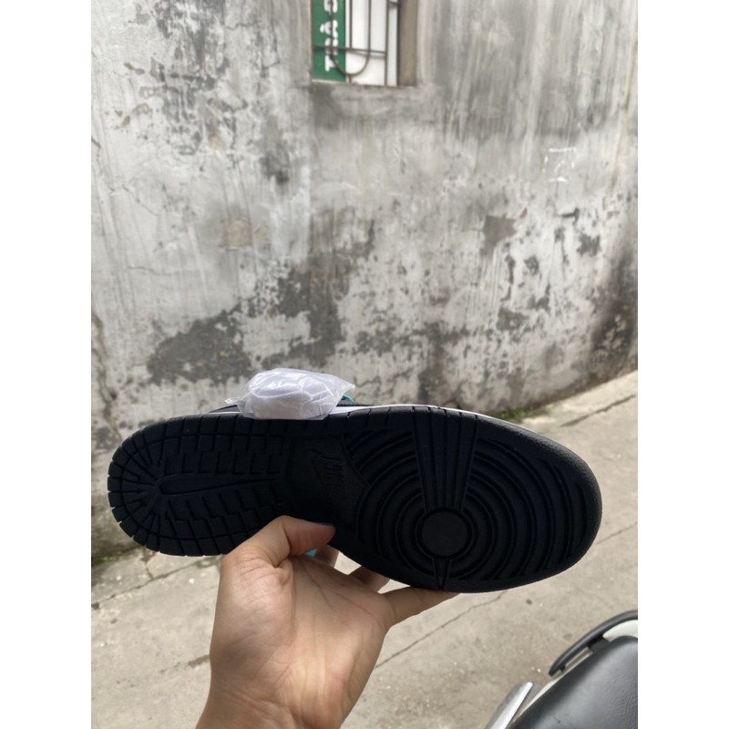 (Full box) Giày SB đen trắng hot trend | BigBuy360 - bigbuy360.vn