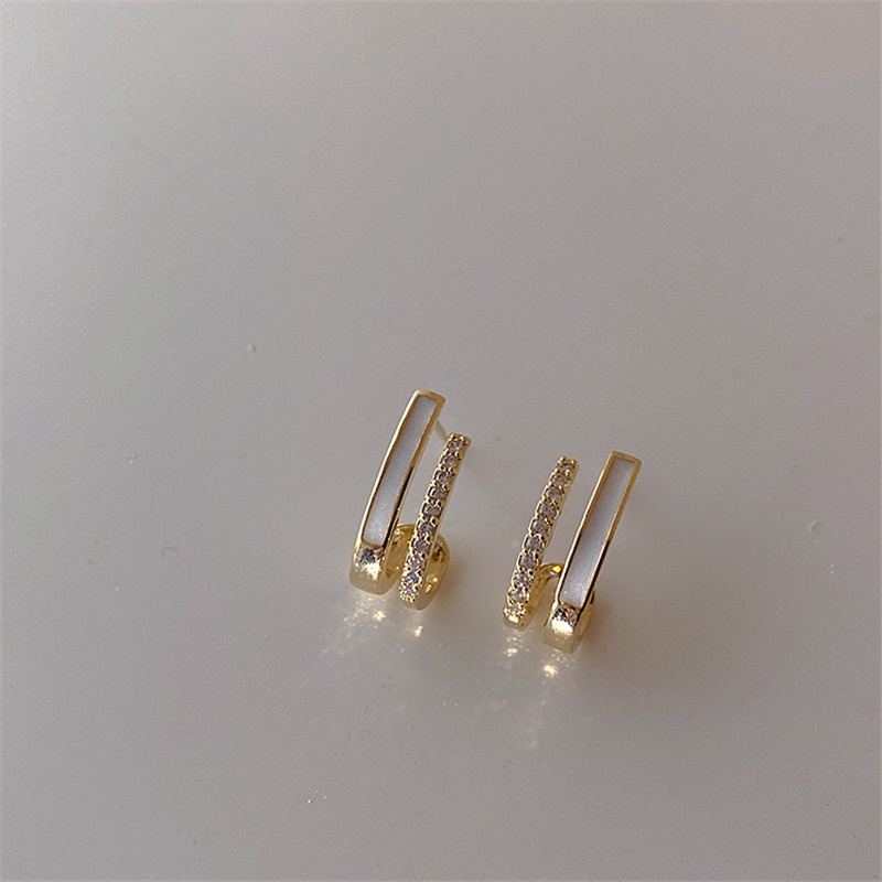 Đôi Khuyên Tai Chữ U Đính Đá Zircon Thời Trang Mới Cho Nữ