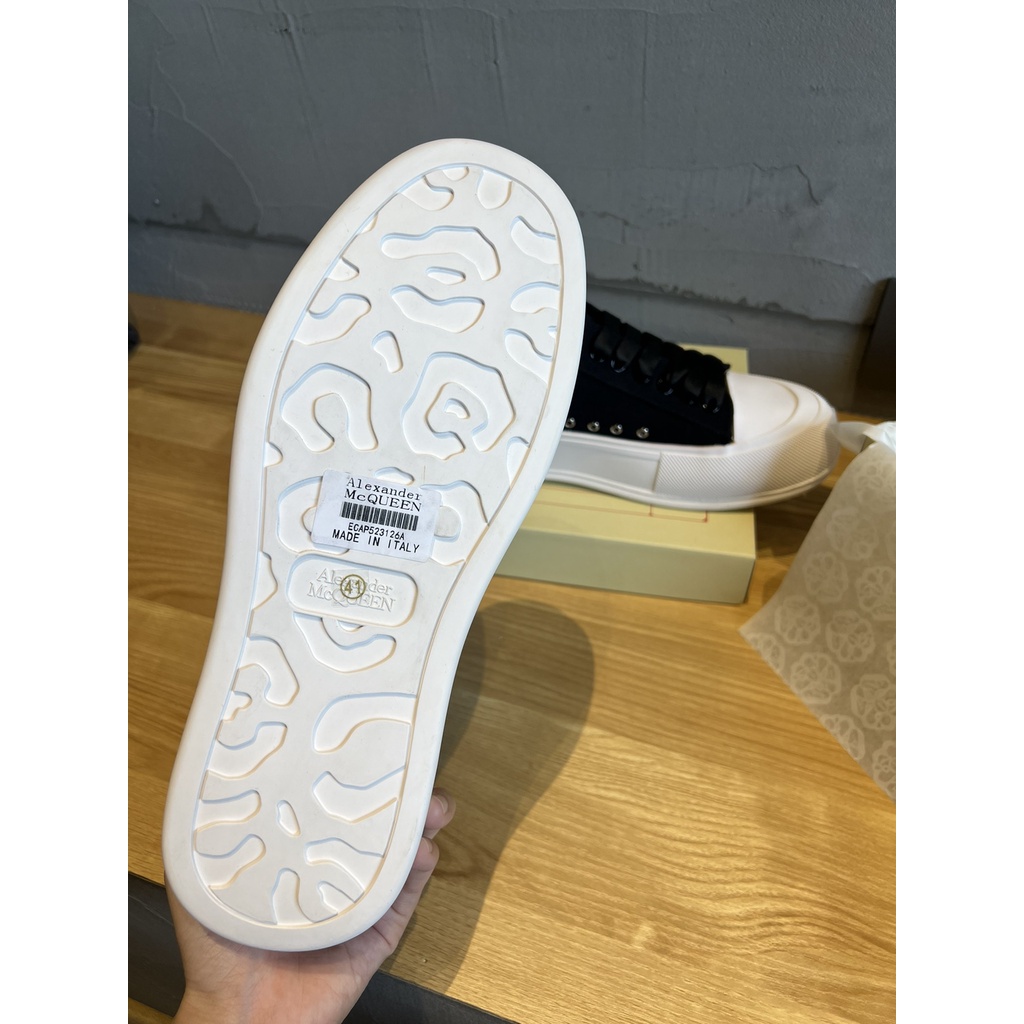 Giày Sneaker Nữ Oversized