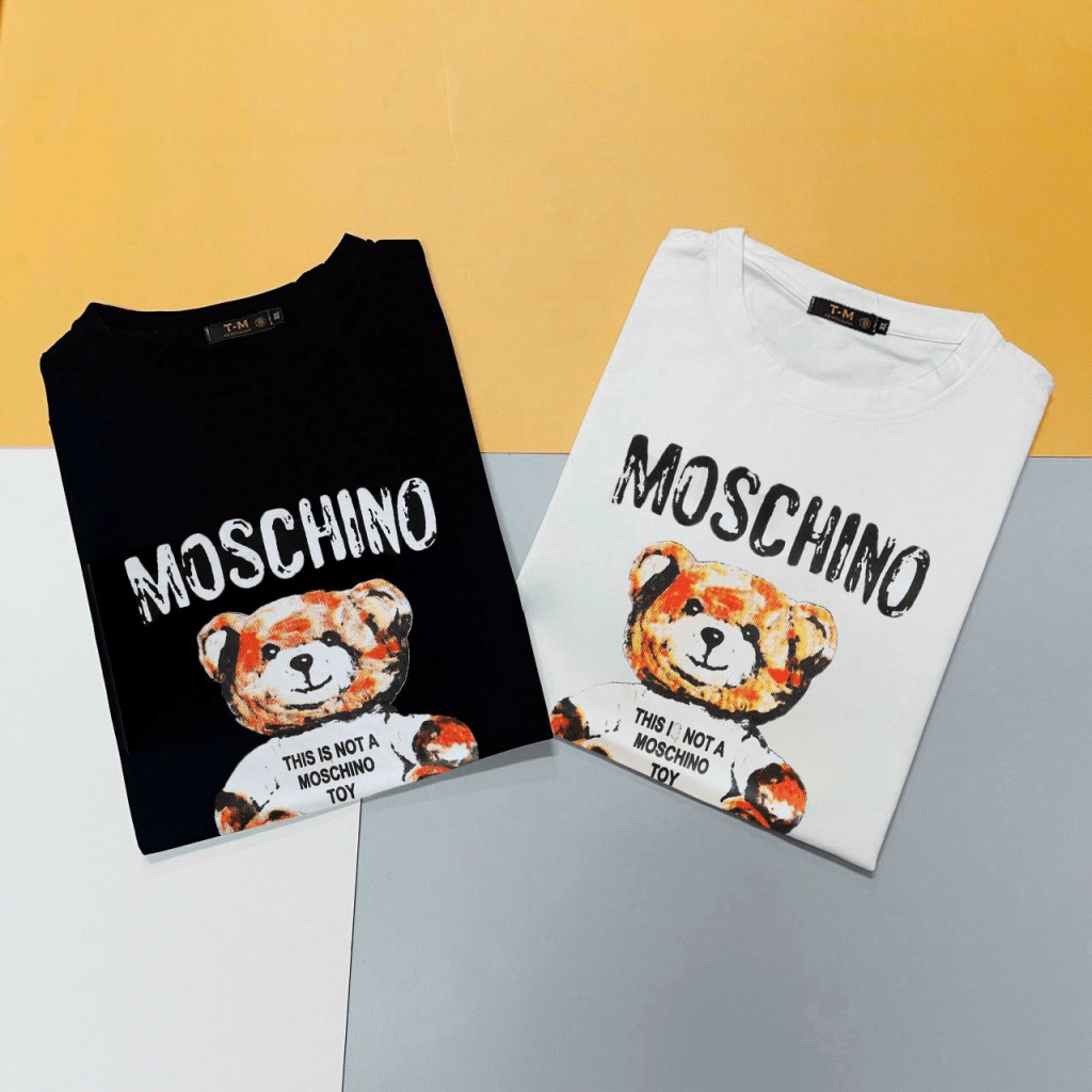 Áo Thun Nam Nữ Chất Cotton Mịn, Cổ Tròn Họa Tiết Gấu MOSCHINO Form Rộng Mặc Mát Thoải Mái Hoạt Động [NEW UNISEX]