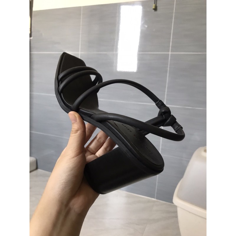 Sandal cnk size 35 new