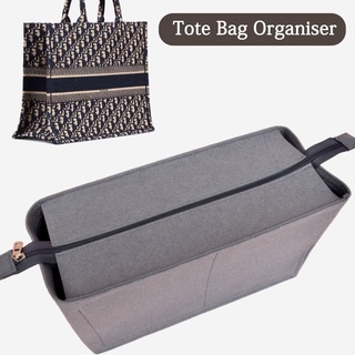 Túi lót bên trong sắp xếp đồ tiện dụng cho túi 225-book tote