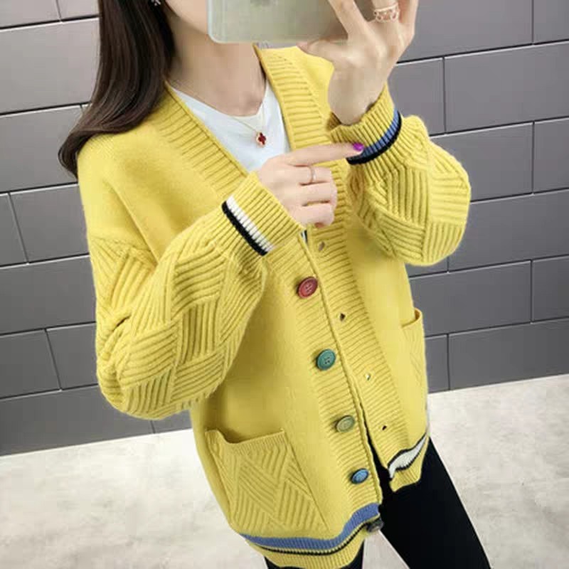 [Mua 1 tặng 1 ] Áo khoác len 💖 có sẵn 💖 Áo len cardigan có túi phối nút cực xinh 2020 - Tặng 5 bao lì xì hoạt hình | BigBuy360 - bigbuy360.vn