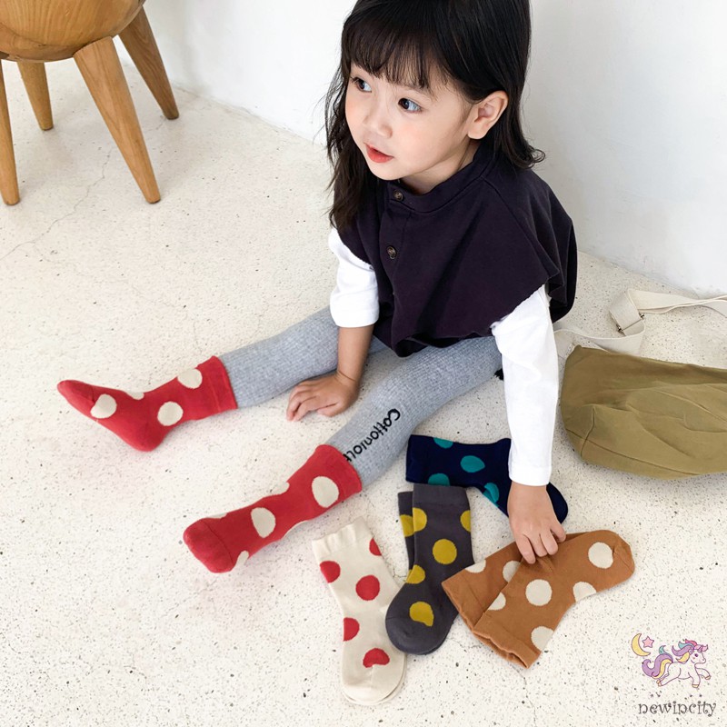 Tất Hoạ Tiết Chấm Bi Phong Cách Hàn Quốc Cho Bé