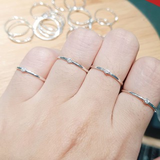 Nhẫn bạc nữ gắn đá nhỏ