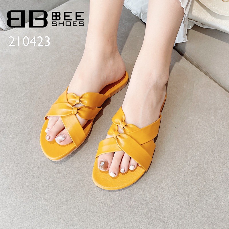 BEESHOES - DÉP NỮ MŨI TRÒN QUAI NƠ ĐẾ BỆT - DÉP NỮ MŨI TRÒN QUAI NƠ ĐẾ BỆT SẴN MÀU ĐEN - KEM - VÀNG - HỒNG 210423