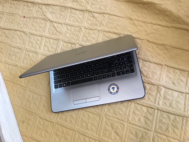 Laptop HP15 thời trang văn phòng đẹp tinh khôi SSD nhanh xé gió | BigBuy360 - bigbuy360.vn