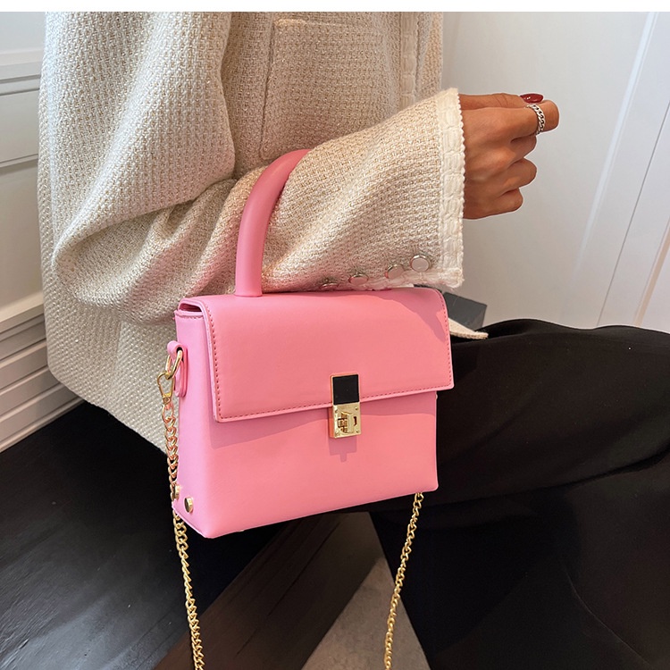 Túi đeo chéo IELGY dáng vuông nhỏ quai xích thời trang cao cấp cho nữ