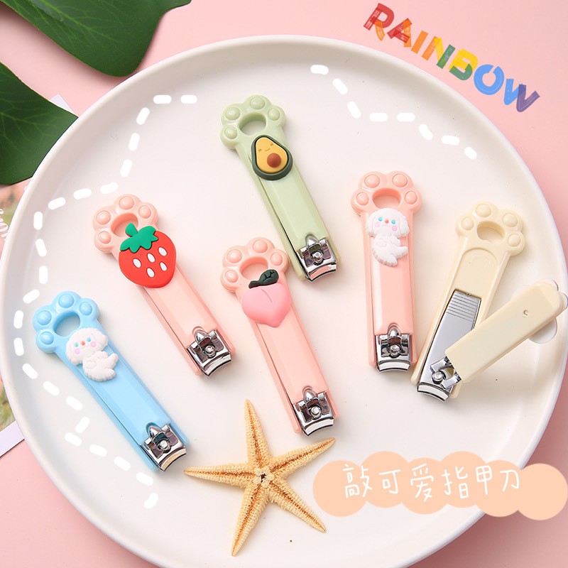 1 Bấm móng tay cute màu ngẫu nhiên