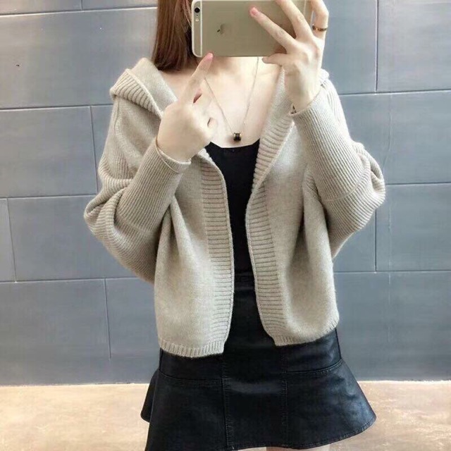 Áo khoác len mũ cánh rơi