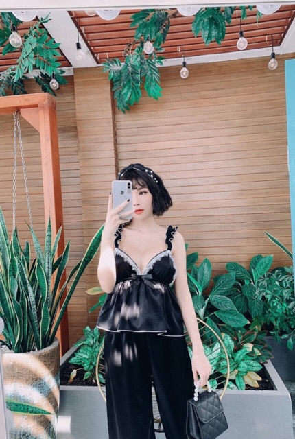 Bộ Lụa 2 Dây Bèo có mút ngực Cực Đẹp 40-65kg vừa