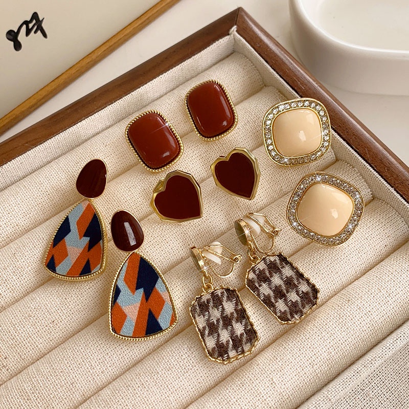 Set 5 Kẹp Tai Không Xỏ Lỗ Phong Cách Hong Kong Cá Tính Dành Cho Nữ