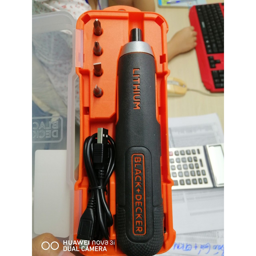 Đối thủ xứng tầm Bosch Go -Máy vặn Vít xài Pin Cầm tay Black & Decker DB40K4-B1