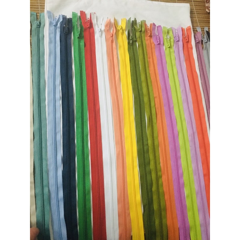 Dây kéo khoá áo khoác ,áo phao dài 70cm HKK