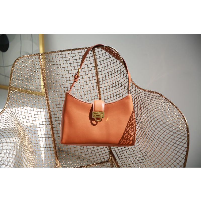 TÚI KẸP NÁCH SALVATORE