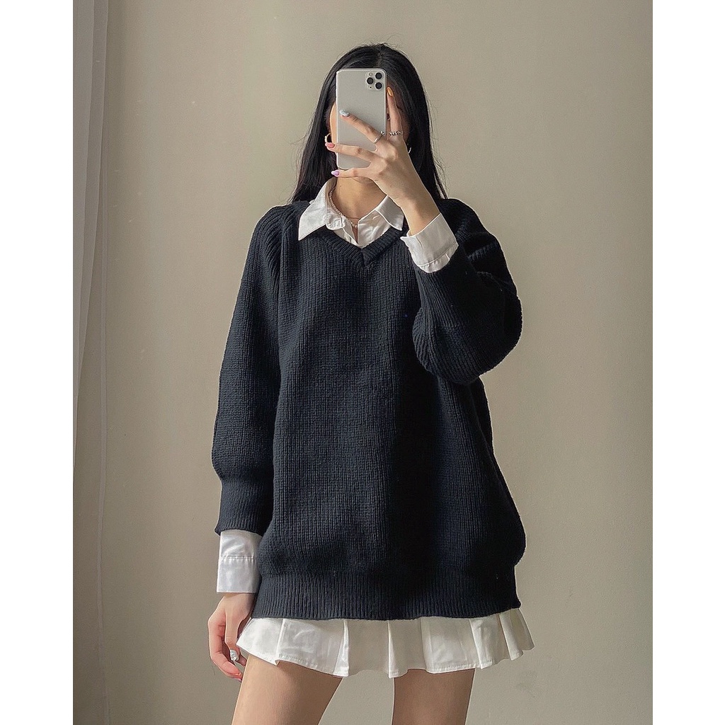 Áo len cổ V trơn có cúc cài đằng sau ulzzang form rộng - Made by Fiin | BigBuy360 - bigbuy360.vn