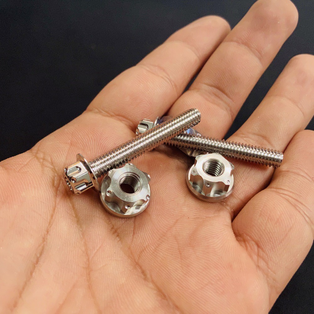 ( SÀ LÁ YA ) COMBO 2 ỐC GÁC CHÂN DUCATI SAU KÈM 2 ỐC GẮN CÁC DÒNG XE ( HONDA 6LY-YAMAHA 8LY )