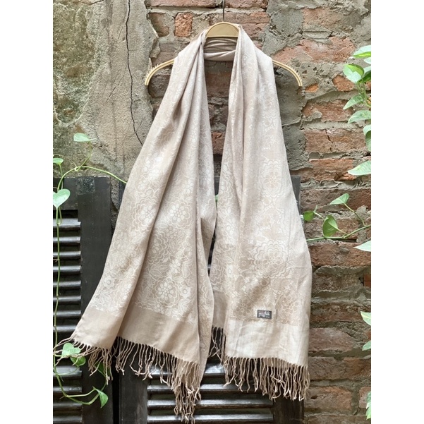 Hàng Si - Khăn vân gấm