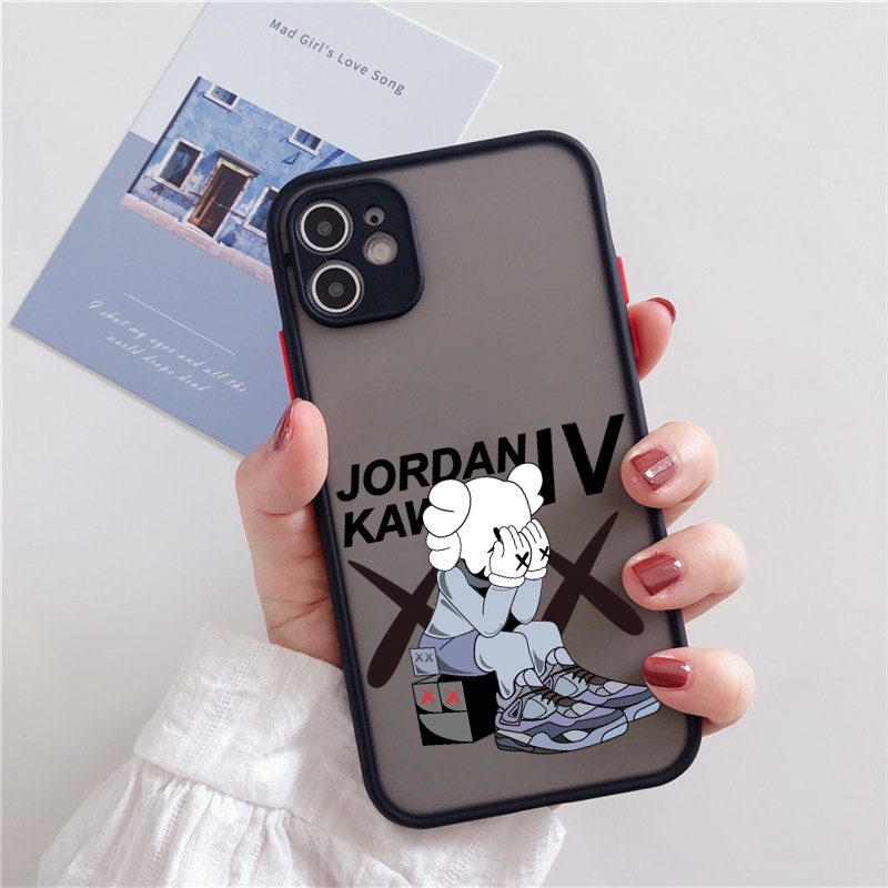 Ốp lưng iphone nhám kaws x Jordan 5/5s/6/6plus/6s/6splus/7/7plus/8/8plus/x/xr/xs/11/12/pro/max/plus/promax - Awifi T4-1