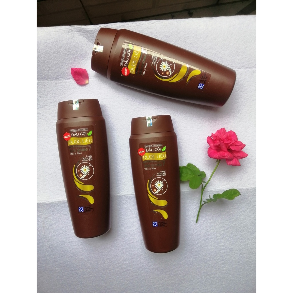 Dầu Gội Dược Liệu Thái Dương 7 Hương Hoa Bưởi Tây- 200ml