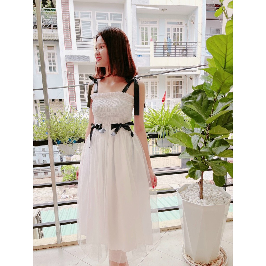 đầm xinh công chúa đính nơ eo phối buộc nơ vai xinh