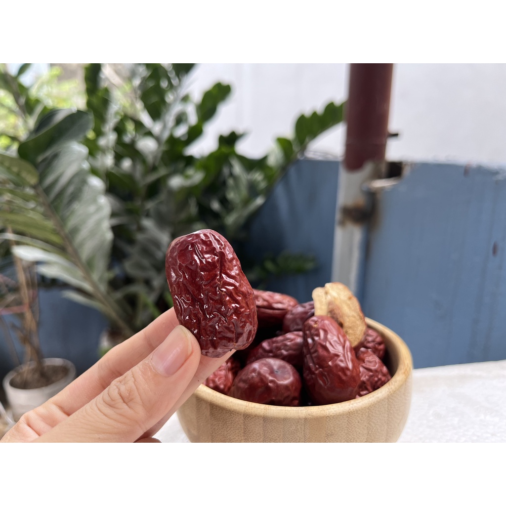 Táo Đỏ Tân Cương sấy khô Nguyên Phát loại 1 - Quả đỏ to đều tốt cho sức khỏe 200gr