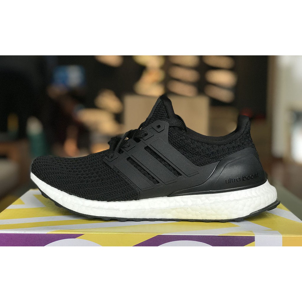 Giày thể thao ULTRA BOOST 4.0 ĐEN TRẮNG