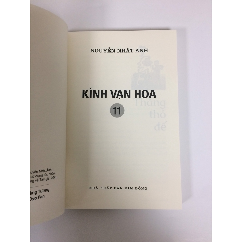 Sách - kính vạn hoa - tập 11