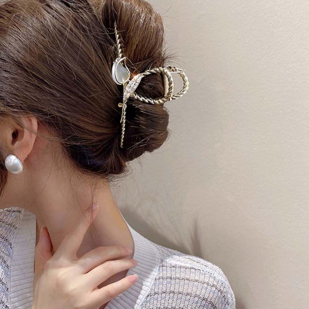 QQMALL Kẹp Tóc Kim Loại Hình Cá Mập Đính Đá Phong Cách Vintage