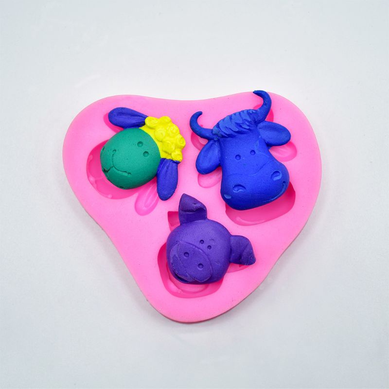 Khuôn Làm Bánh Bằng Silicone Hình Đầu Chú Heo / Cừu / Heo 3D Tiện Lợi Dành Cho Nhà Bếp