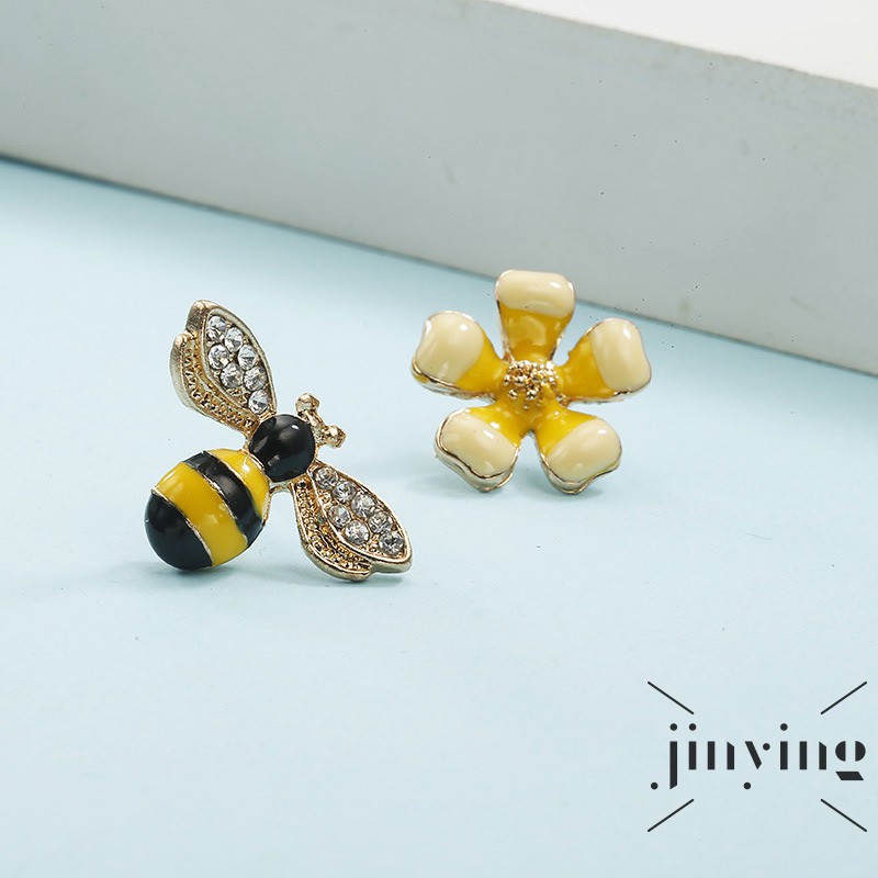 GETNOIVAS Bông tai bất đối xứng kiểu dáng chú ong và bông hoa đính đá xinh xắn