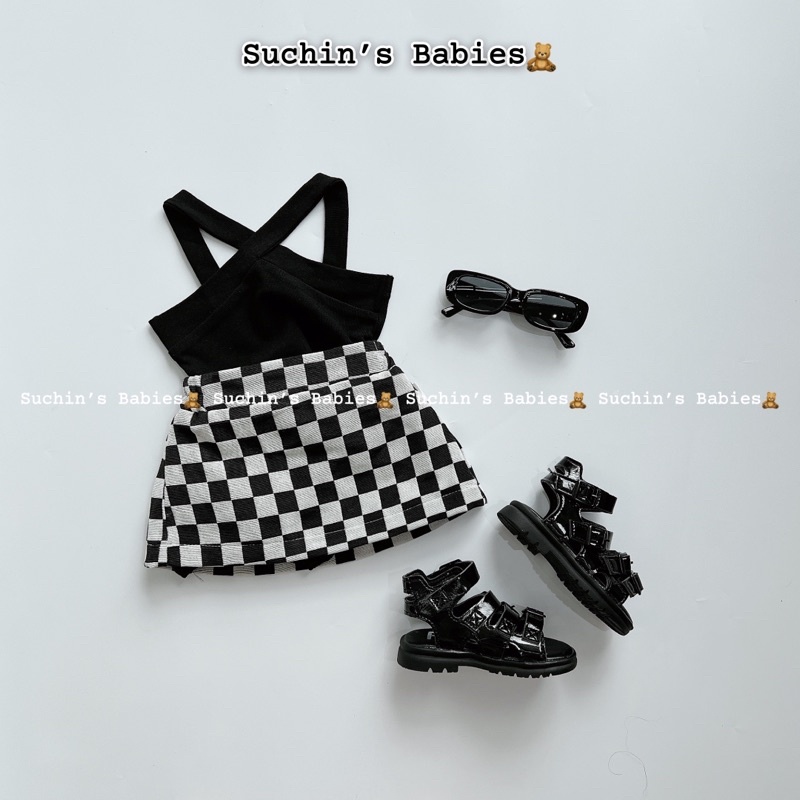 Set áo kèm chân váy Suchin