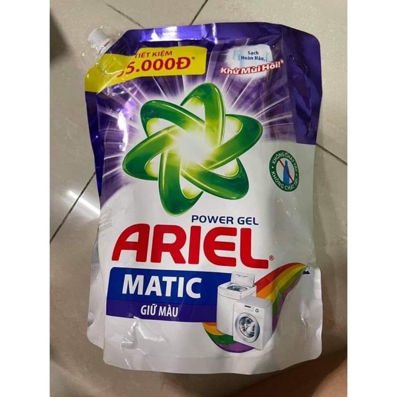 Nước giặt Ariel túi giữ màu / khử mùi ẩm mốc 2,15kg