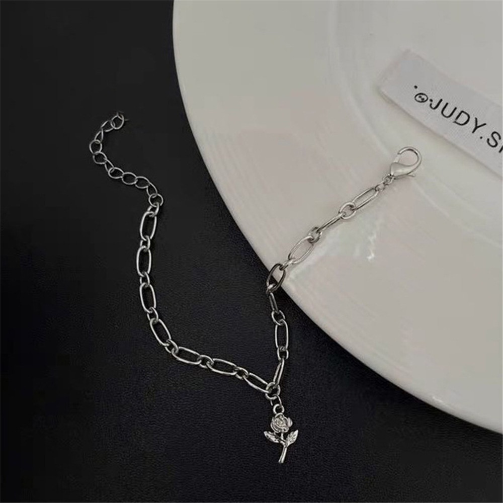 Vòng Đeo Tay Họa Tiết Hoa Hồng Phong Cách Yanqueens Thời Trang Đơn Giản